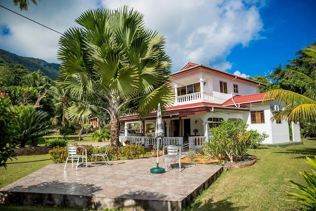 Couette-café The Orchard Holiday Home Grand Anse