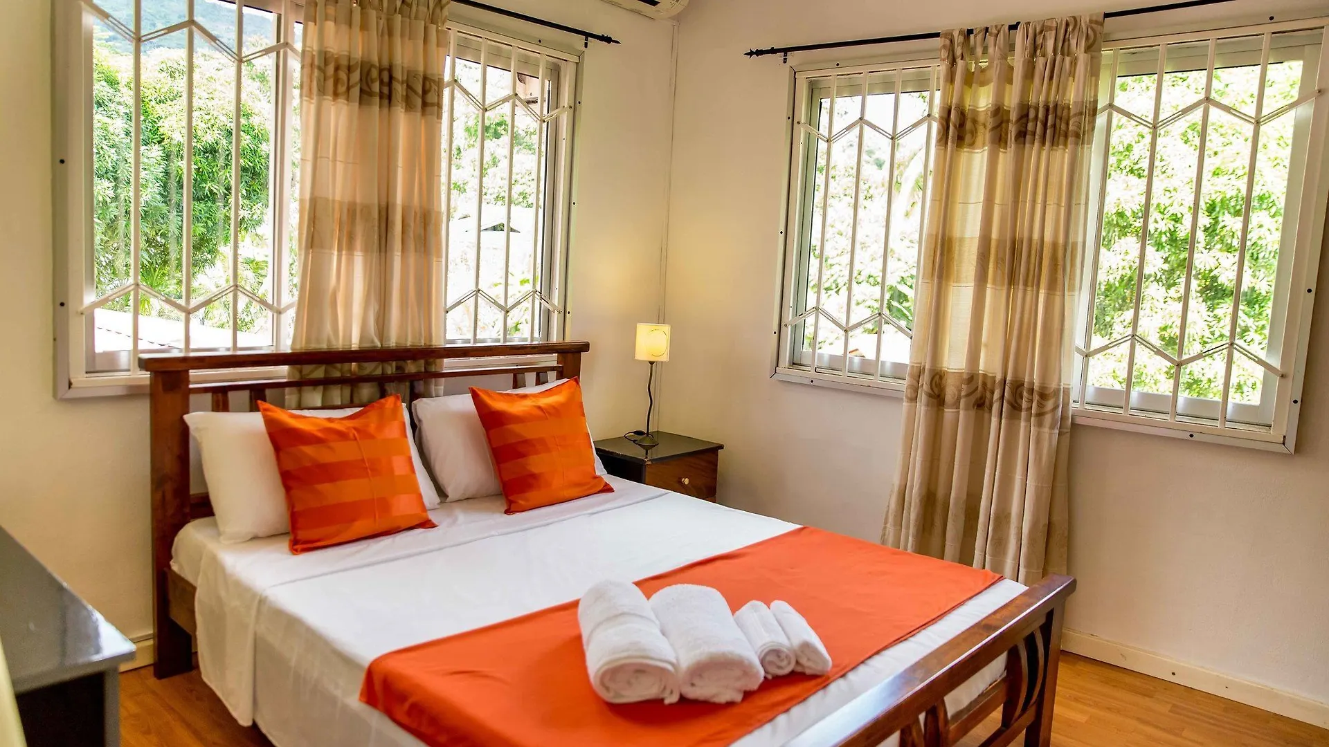 The Orchard Holiday Home Grand Anse  3*, Grand Anse (Mahe) Seychelles